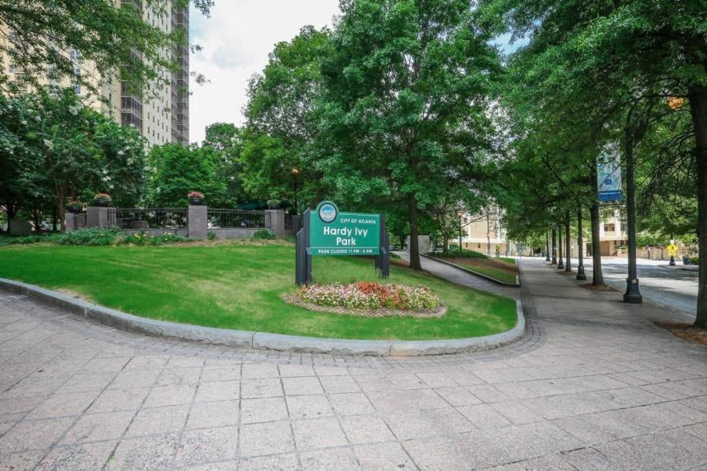 Center Downtown! King Bed! Private Balcony! Pt8I Villa Atlanta Buitenkant foto